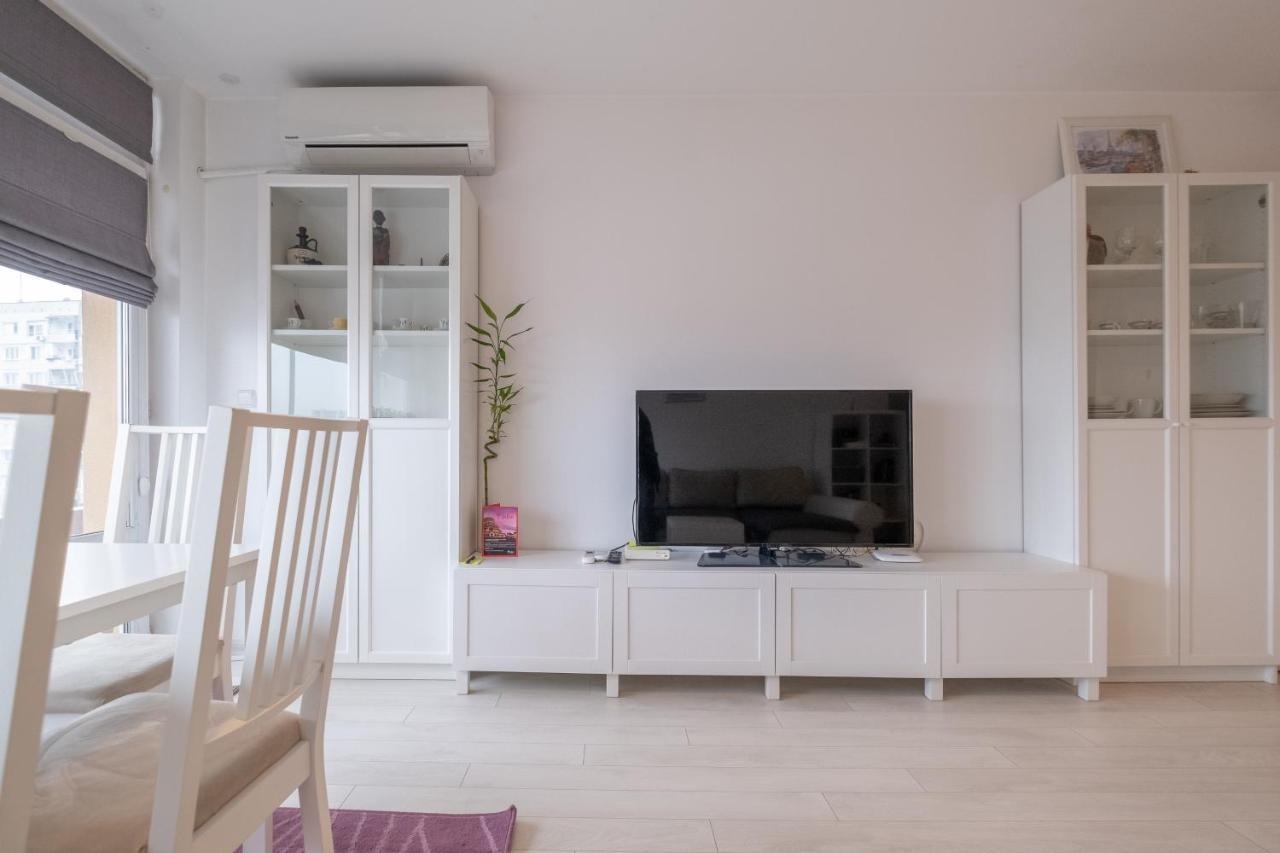Sunny 1- Bdr In Banishora District Apartment Sofia Exterior photo